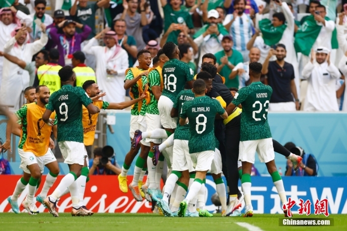 二十年前在甲A打工的勒纳尔，如今带领沙特闯出