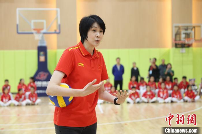 体育科普中国行走进西安：校园科普培训与社区