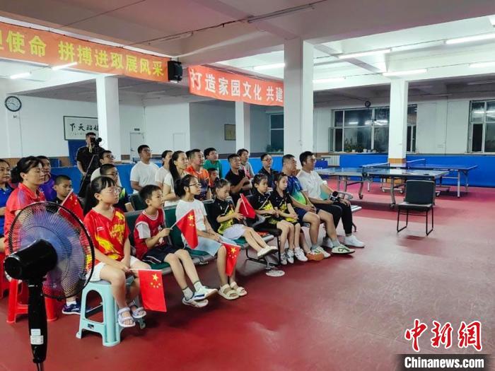 启蒙教练关志国谈王楚钦：相信“大头”未来不