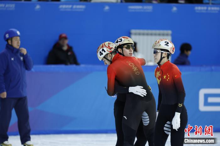 哈尔滨亚冬会短道速滑混合团体接力赛韩国队首