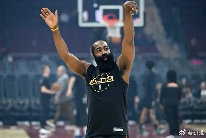 哈登高效输出助骑士力克76人，战绩飙升冲击东部