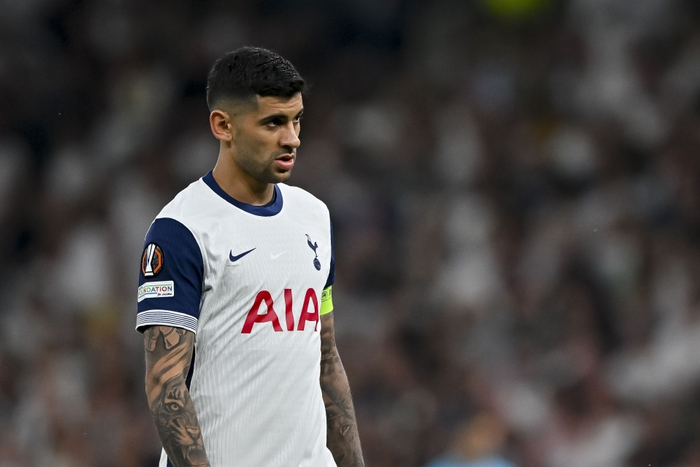 热刺0-3惨败森林双杀主场保级压力骤增