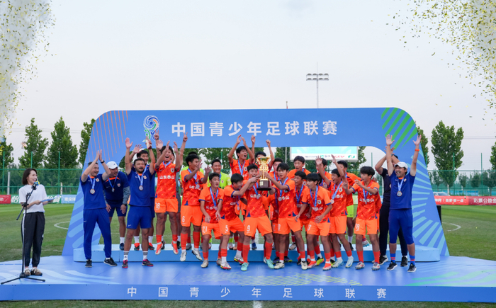 退役国脚汪强深耕基层青训七年呼吁完善教练评